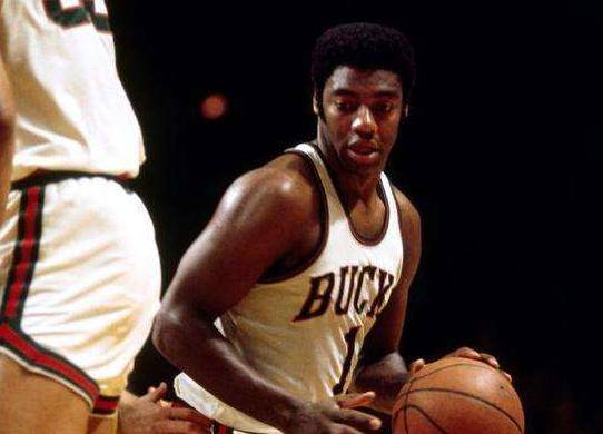 在讨论天价 在讨论天价