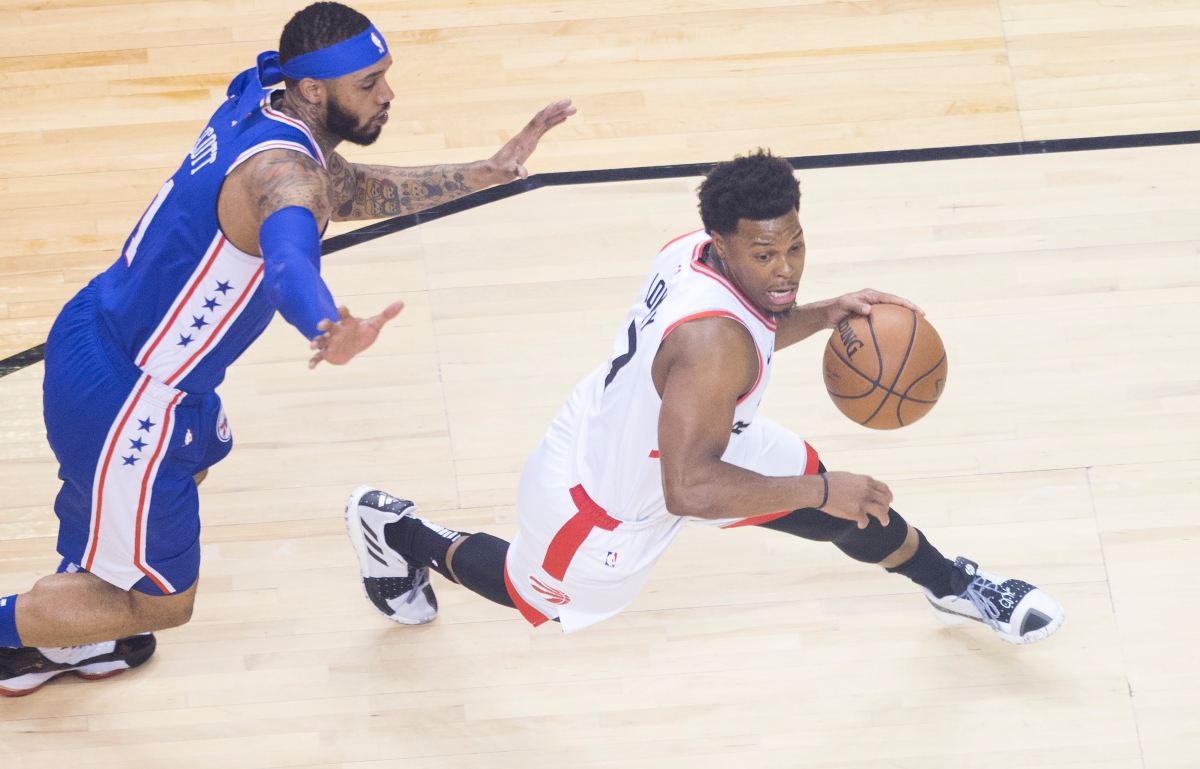 为巴萨后防 为巴萨后防